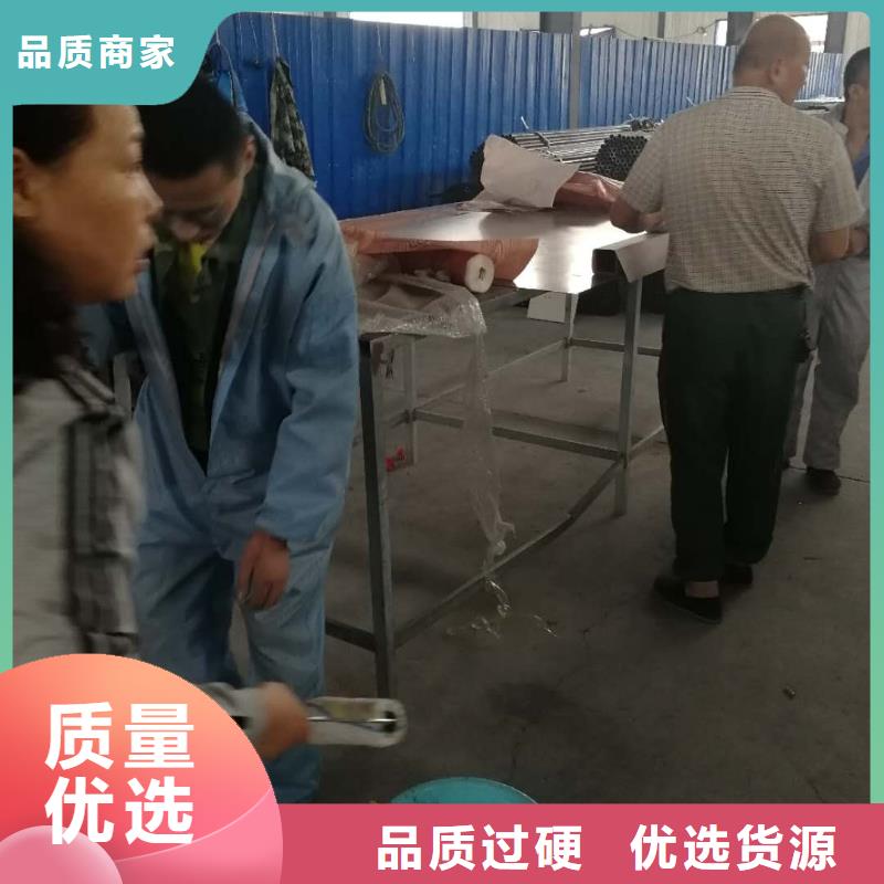 防撞护栏镀锌喷塑防撞栏精工细作品质优良