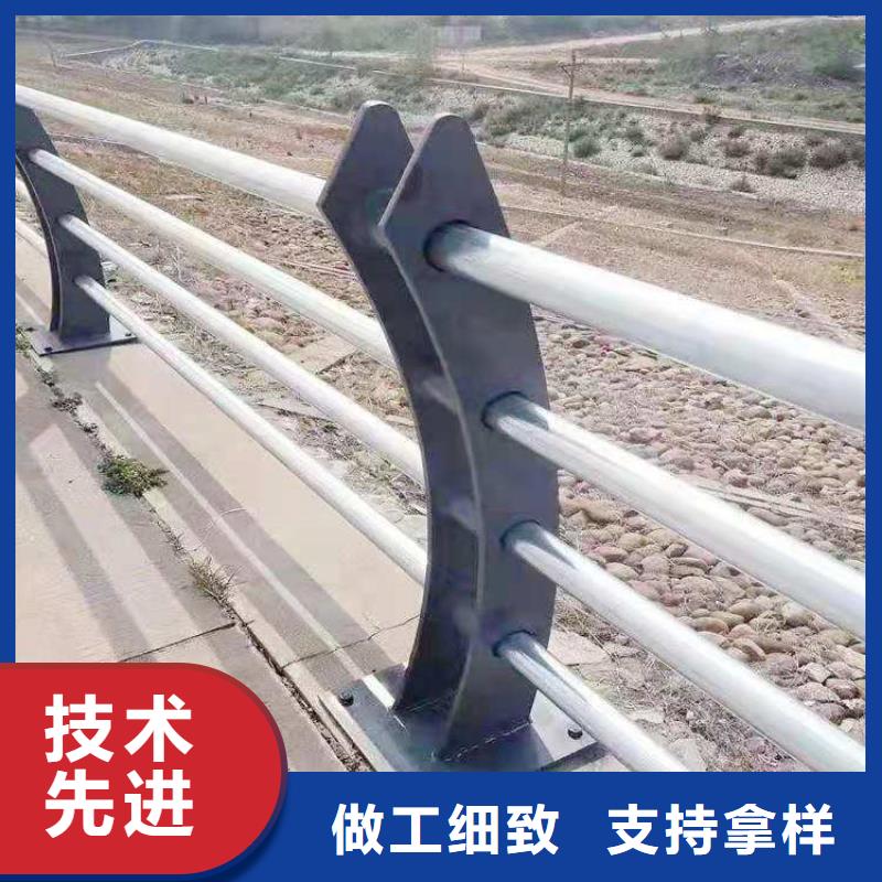 氟碳漆喷塑桥梁防撞护栏展鸿护栏长期有售