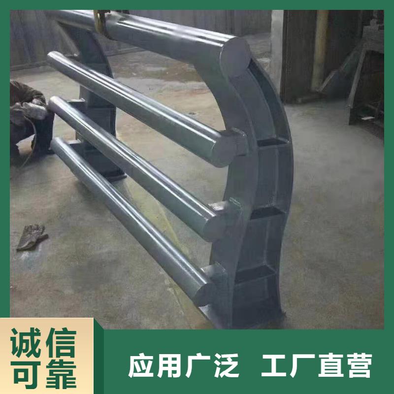 铸造石仿石护栏立柱国道抗冲击围栏厂家工艺先进