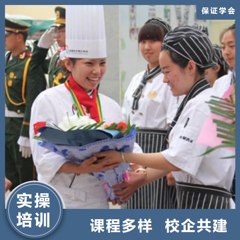 虎振烹饪挖掘机培训师资力量强