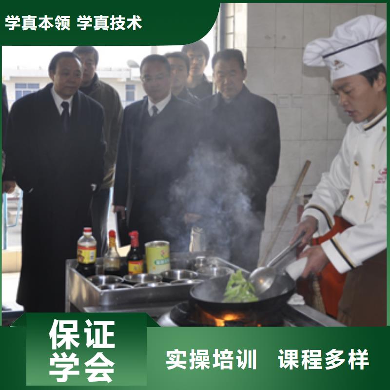 虎振烹饪_挖掘机就业快