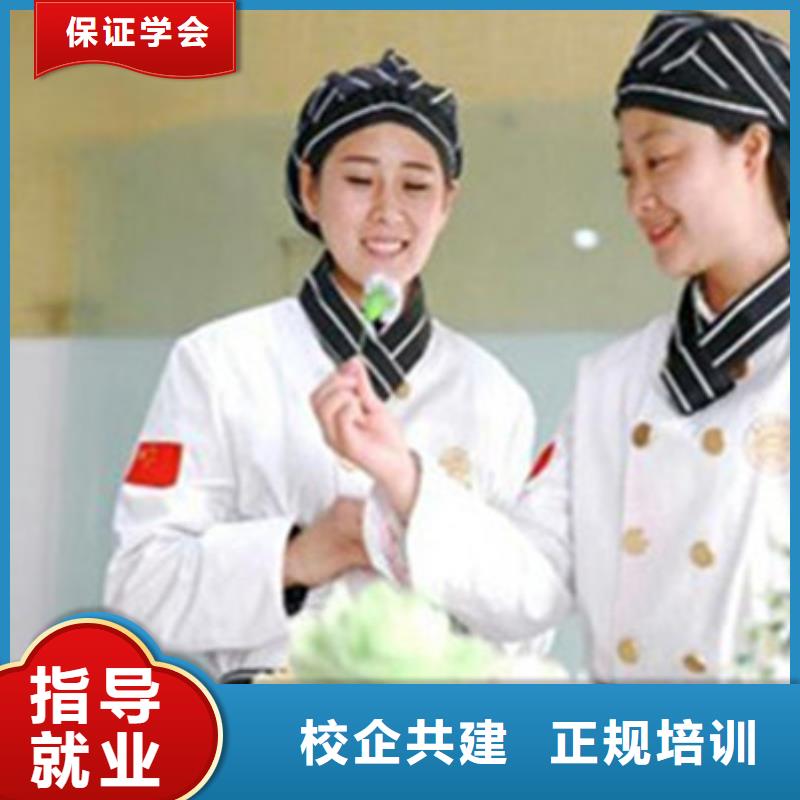中西糕点培训装载机铲车叉车驾驶培训学校全程实操