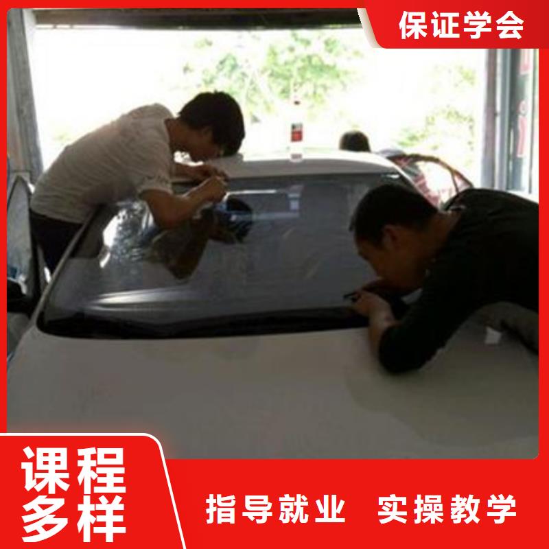 河北同城【虎振】周边汽车美容技校哪家好学汽车钣喷上什么学校好|