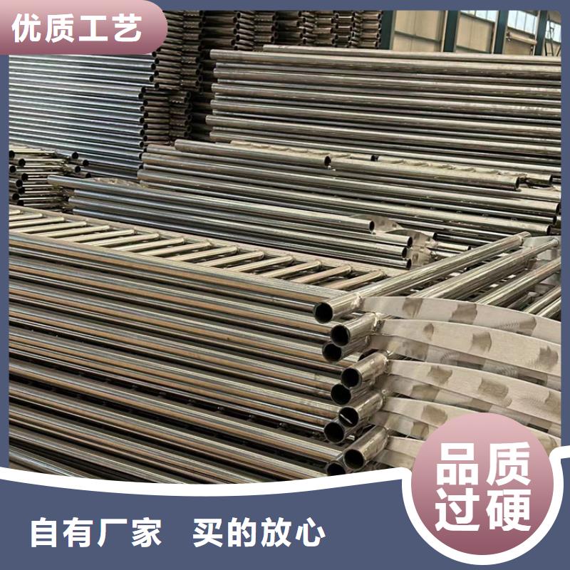 新款钢背木护栏厂家