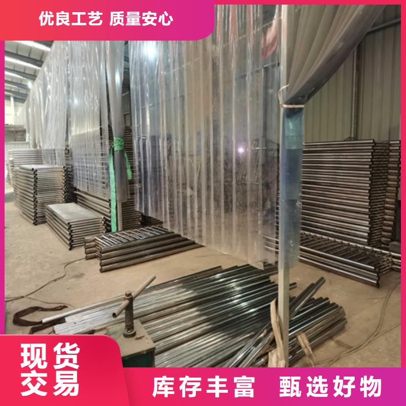 防撞护栏镀锌波形护栏源头厂家供应