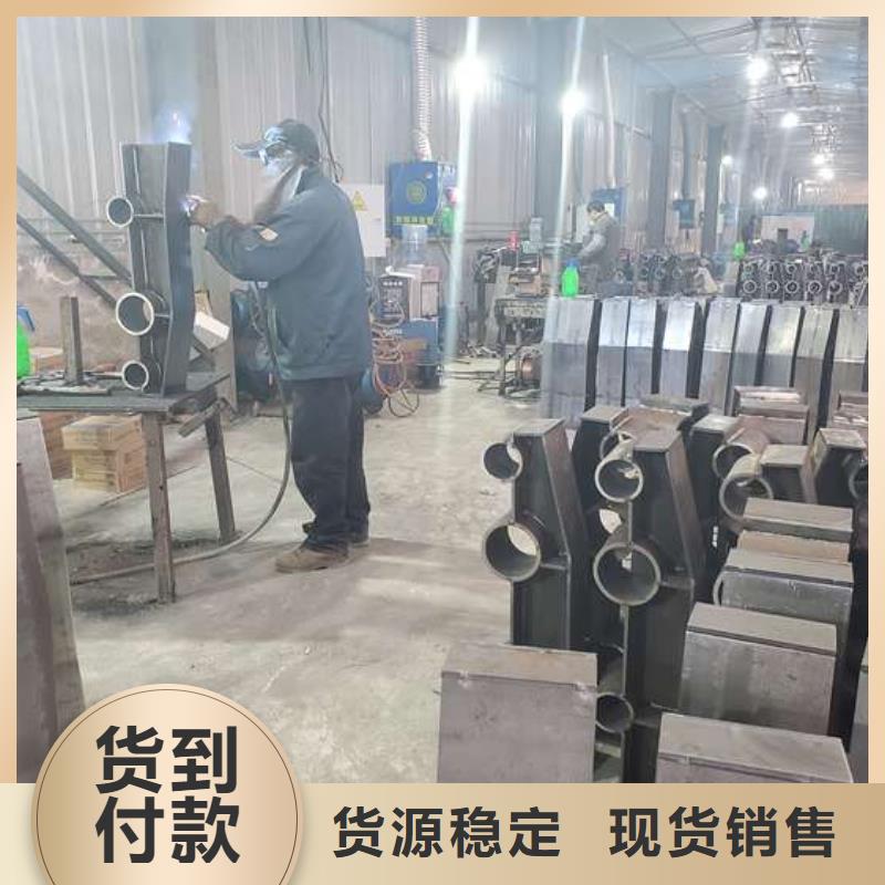 防撞护栏_市政道路防护栏现货充足量大优惠