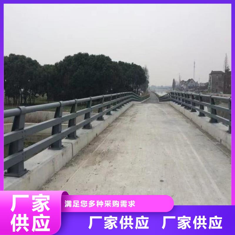 护栏 【桥梁防撞护栏】大量现货鑫润通镀锌管景观护栏