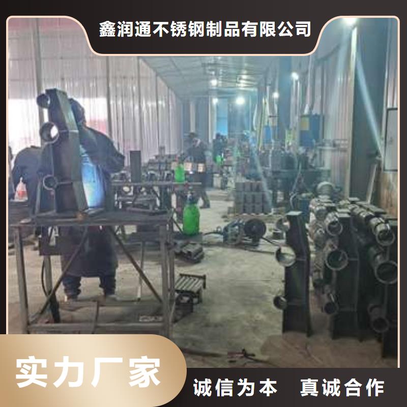 护栏_桥梁防撞护栏用心细节