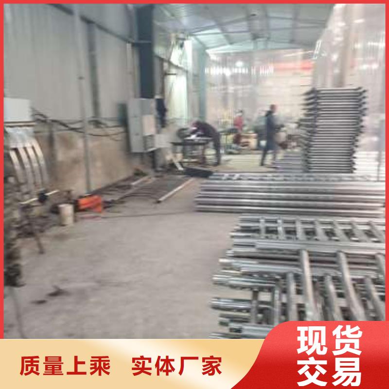 【防撞护栏_热镀锌立柱精工打造】