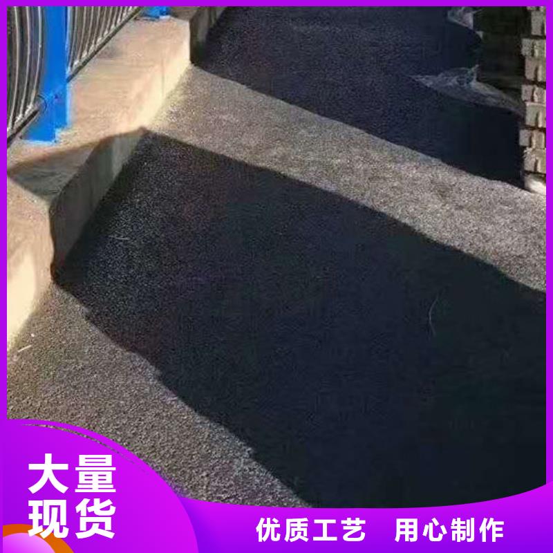 人行道护栏线条优美