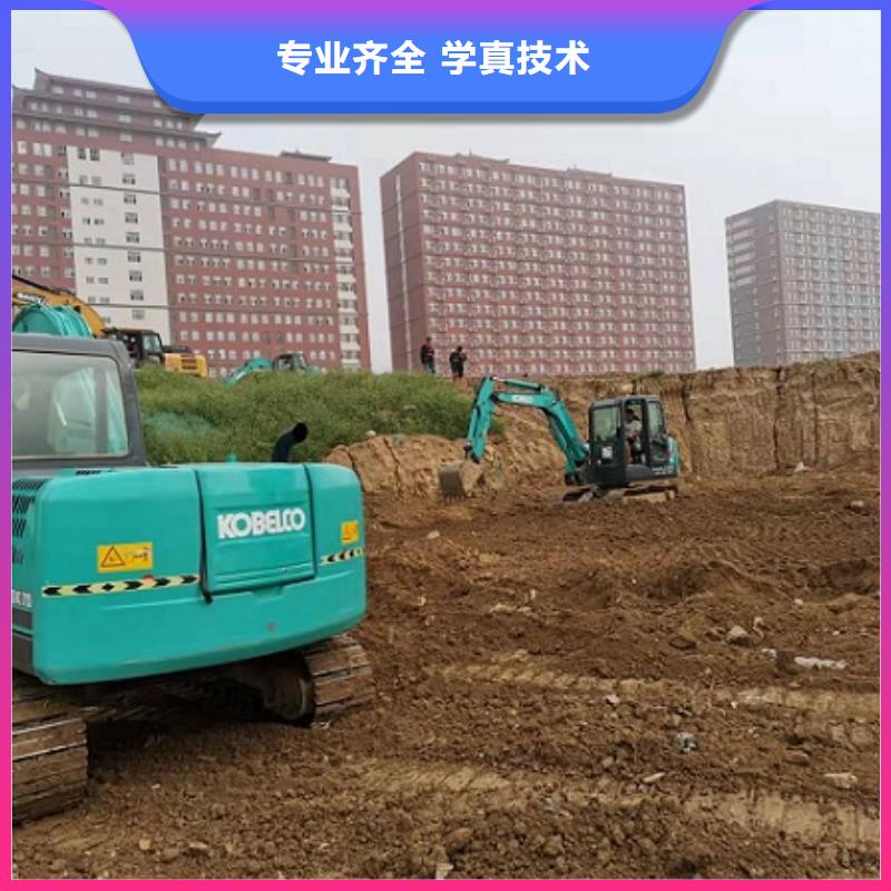 【挖掘机学校】_数控车床培训学校全程实操-虎振技校(成都市分公司)-云商赢企