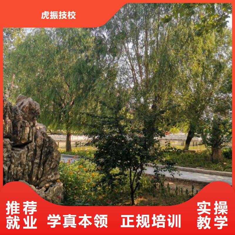 挖掘机技校糕点培训课程多样