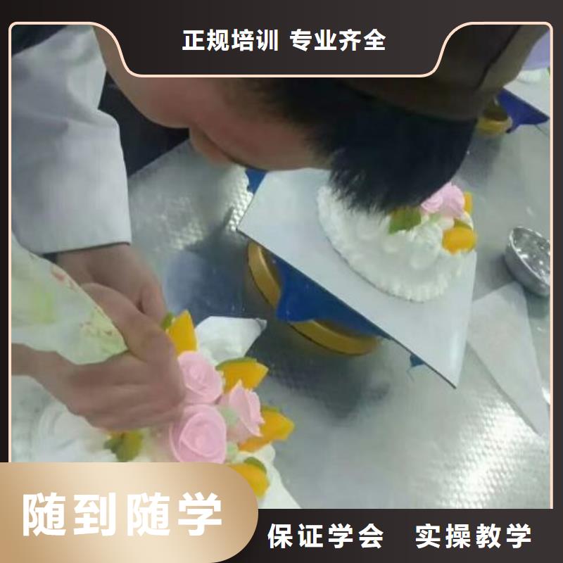 西点学校,【哪个学校能学开挖掘机铲车叉车】正规培训