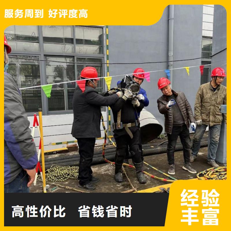 水上浮吊船 堤防工程施工注重质量