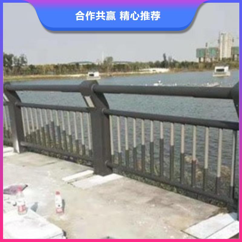 符合国家标准【星华】高速防撞护栏正规工厂有保障