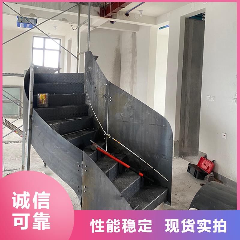 北京市平谷金属楼梯复试错层居室款式多样